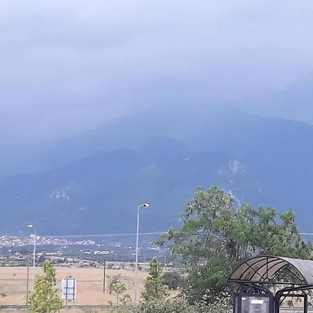 Close To Sea * לפטוקריה